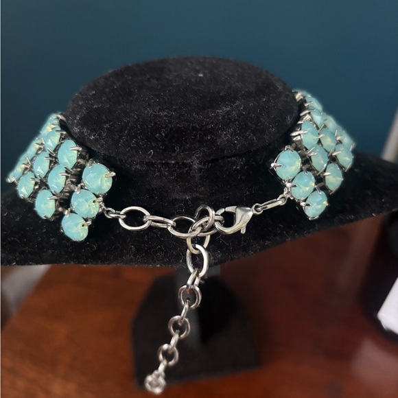 Dylanlex Mint Statement Necklace - Picture 4 of 4